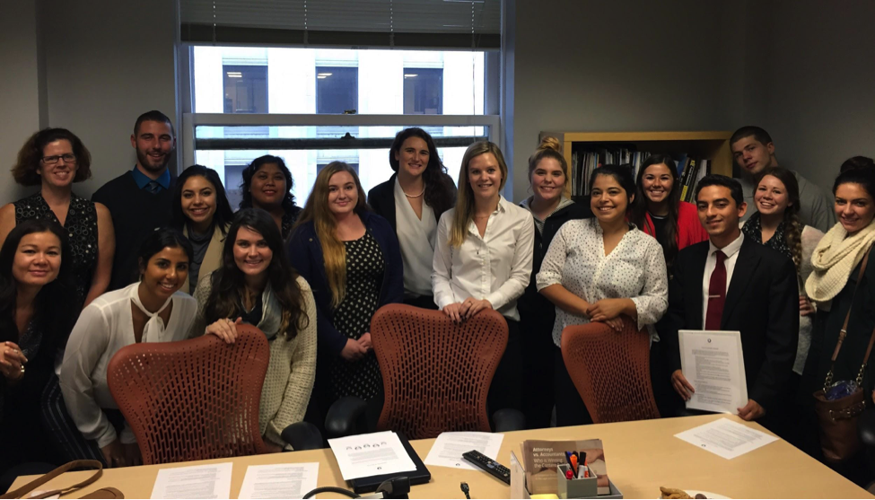 Students visit with J&PR alumna Kelsey Eidbo, Senior Account Executive at Infinite Global